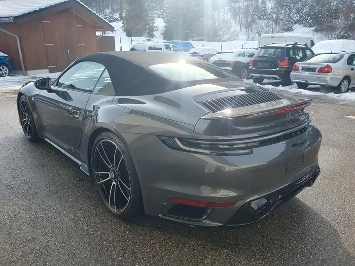 Porsche 992