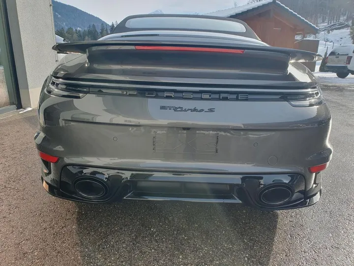 Porsche 992