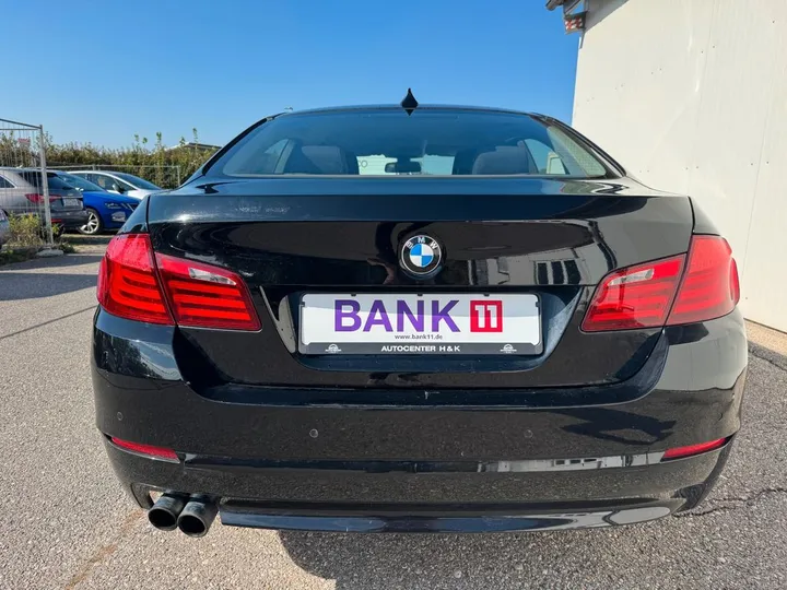 BMW 528