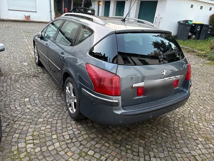 Peugeot 407