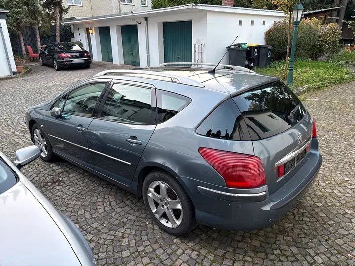 Peugeot 407
