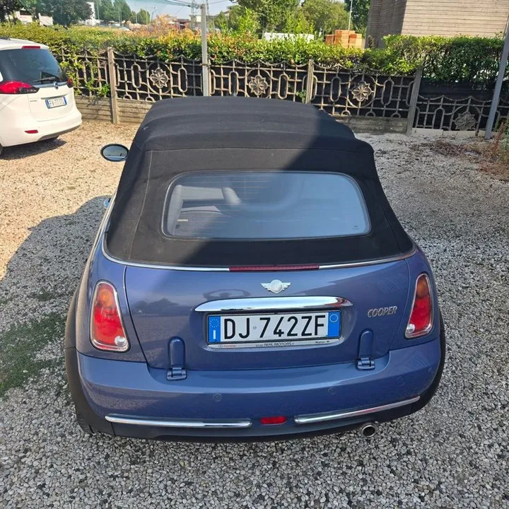 MINI Cooper Cabrio