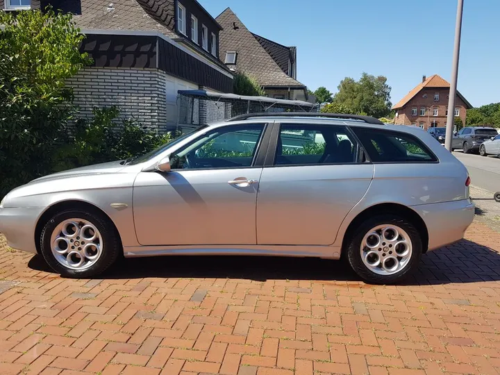 Alfa Romeo 156