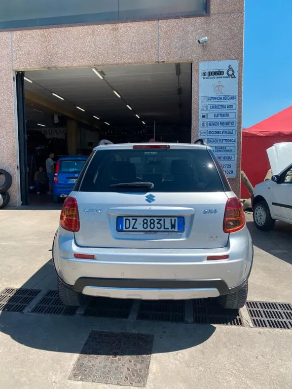 Suzuki SX4
