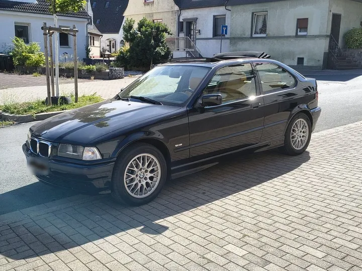 BMW 318