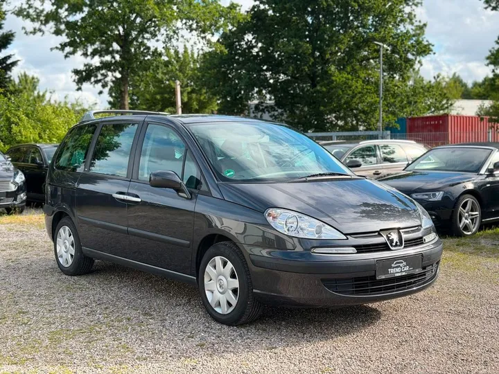 Peugeot 807