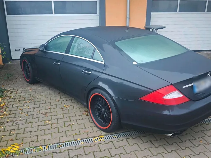 Mercedes-Benz S 320