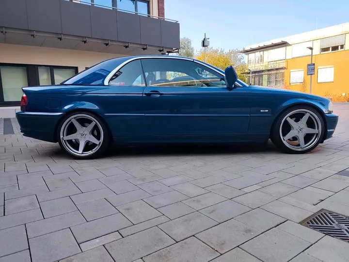 BMW 325
