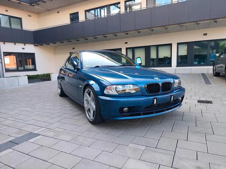 BMW 325