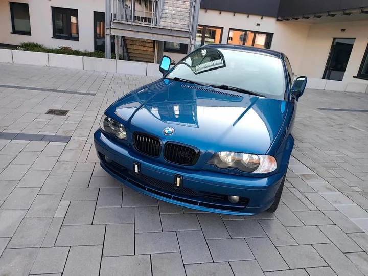 BMW 325