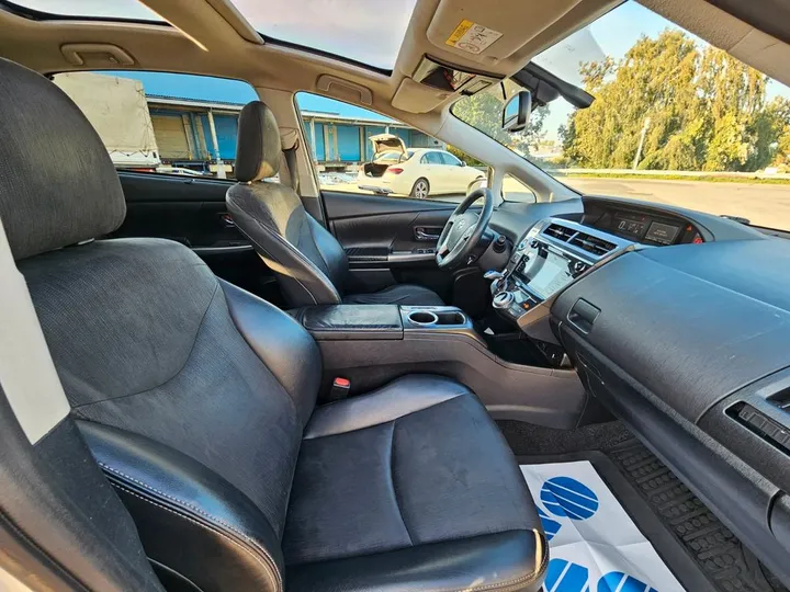 Toyota Prius+