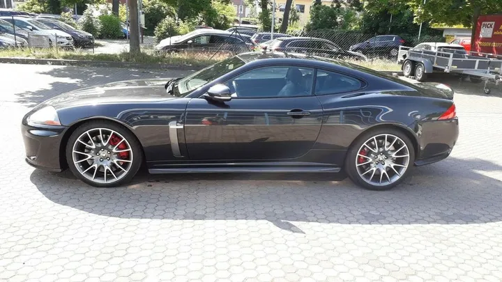 Jaguar XKR