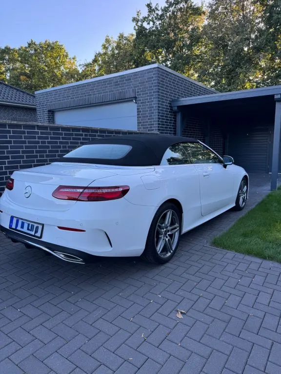 Mercedes-Benz E 200