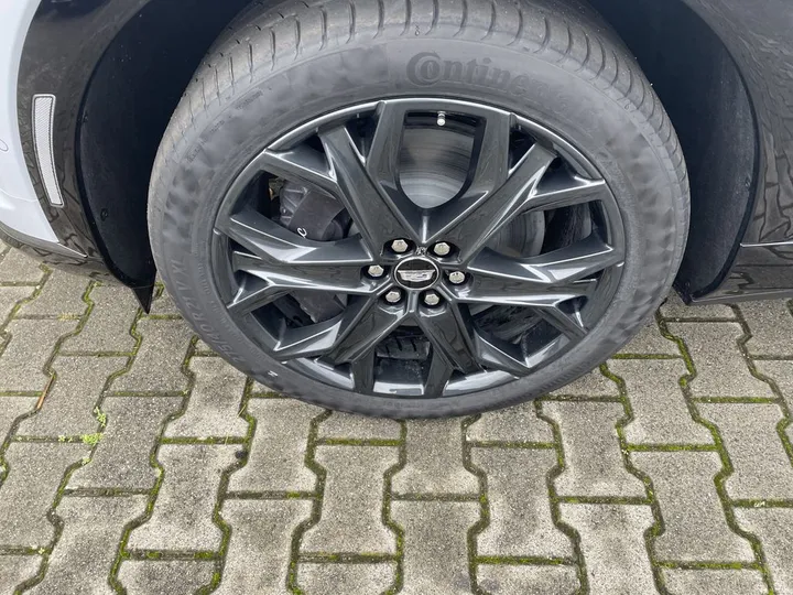 Cadillac OPTIQ