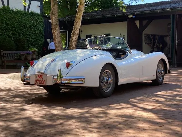 Jaguar XK