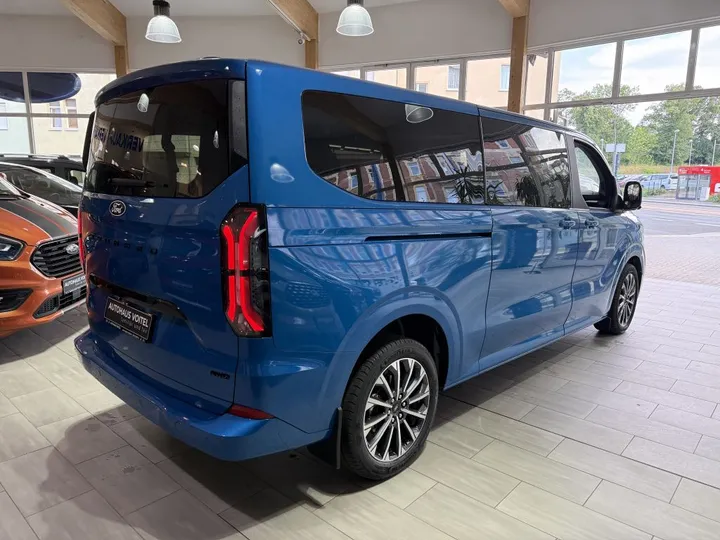 Ford Tourneo Custom