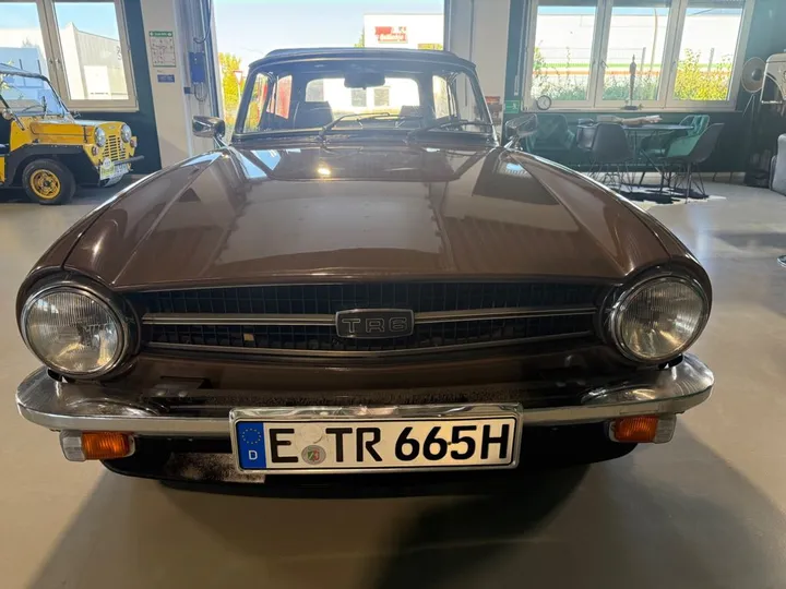 Triumph TR6