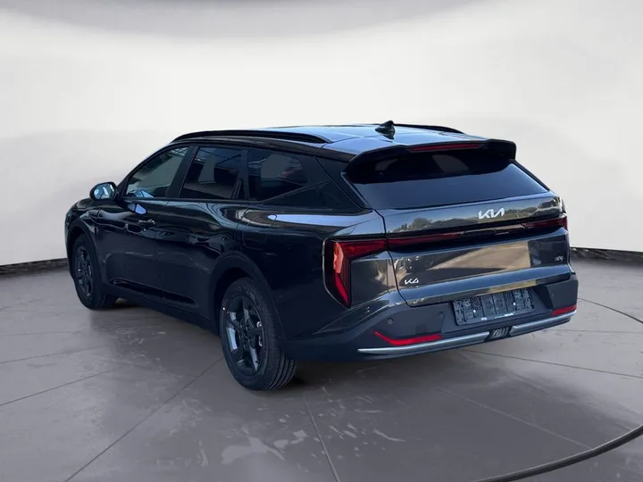 Kia K4