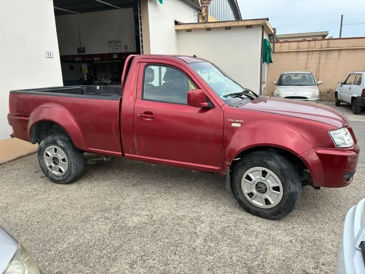 Tata Xenon