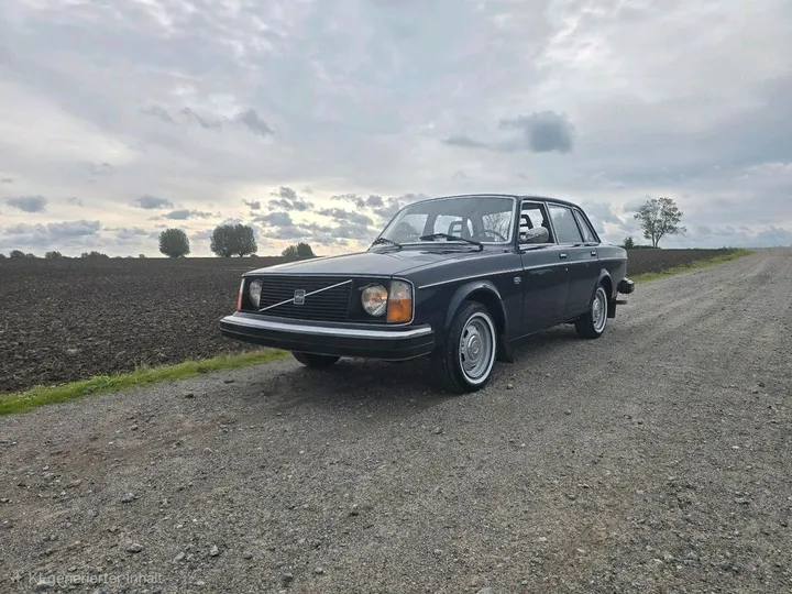 Volvo 244
