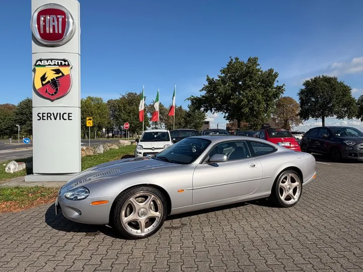 Jaguar XKR