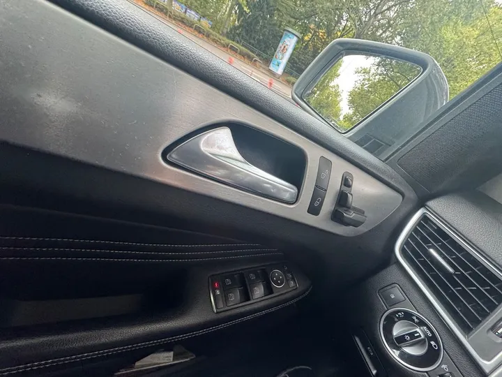 Mercedes-Benz ML 250
