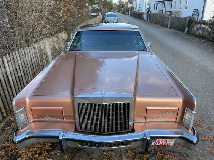 Lincoln Continental