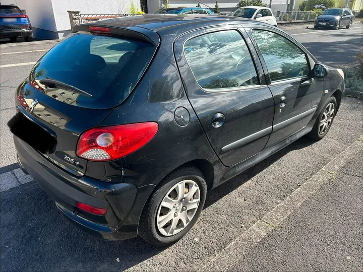 Peugeot 206