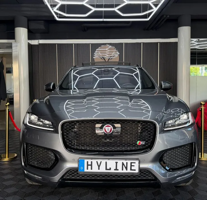 Jaguar F-Pace