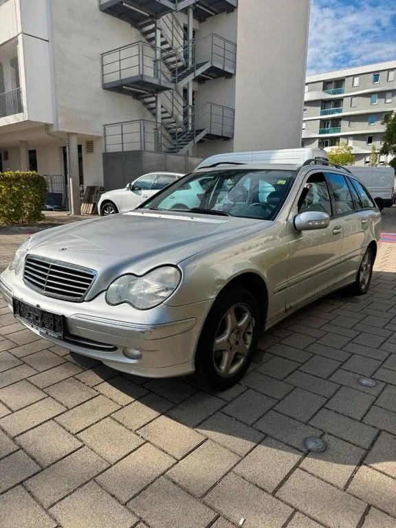 Mercedes-Benz C 200