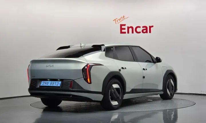 Kia EV4