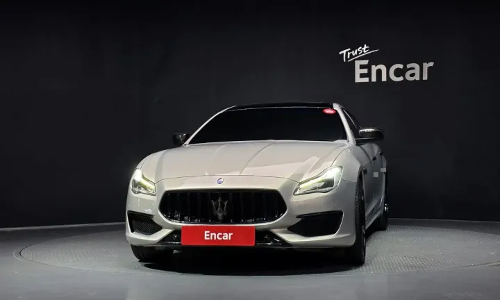 Maserati Quattroporte