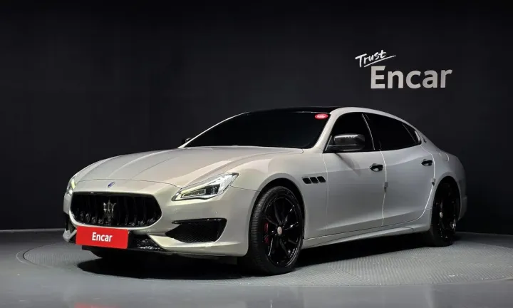 Maserati Quattroporte