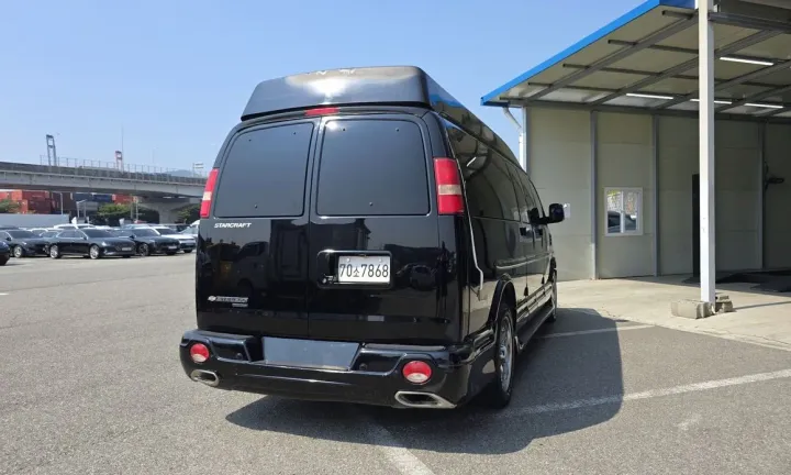 Chevrolet Express Van