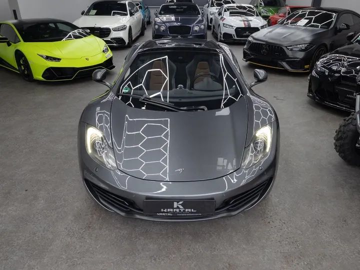 McLaren MP4-12C