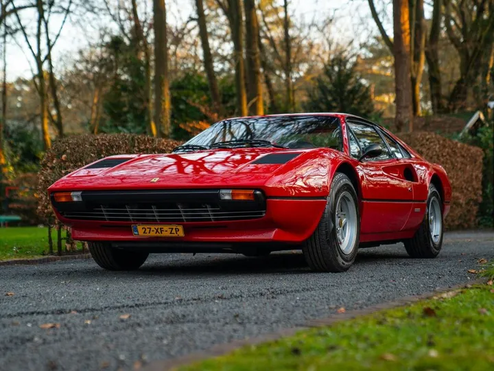 Ferrari 208