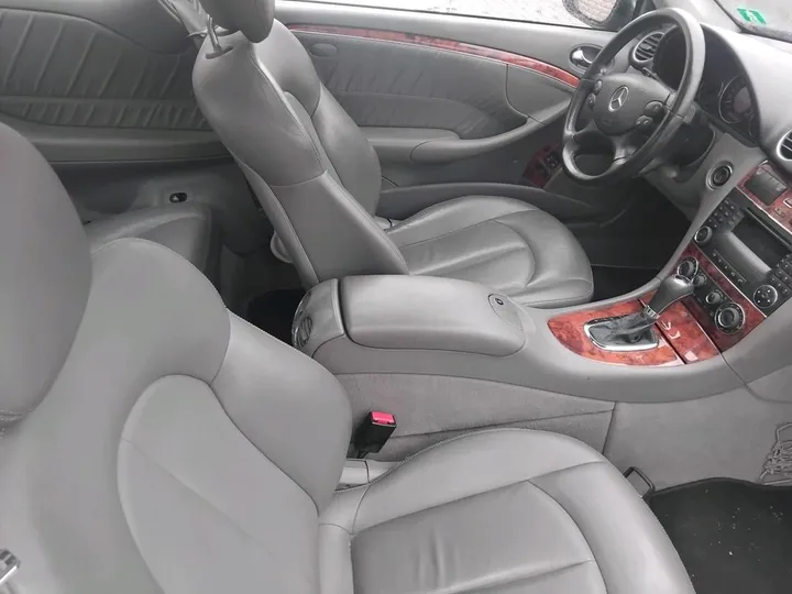 Mercedes-Benz CLK 320