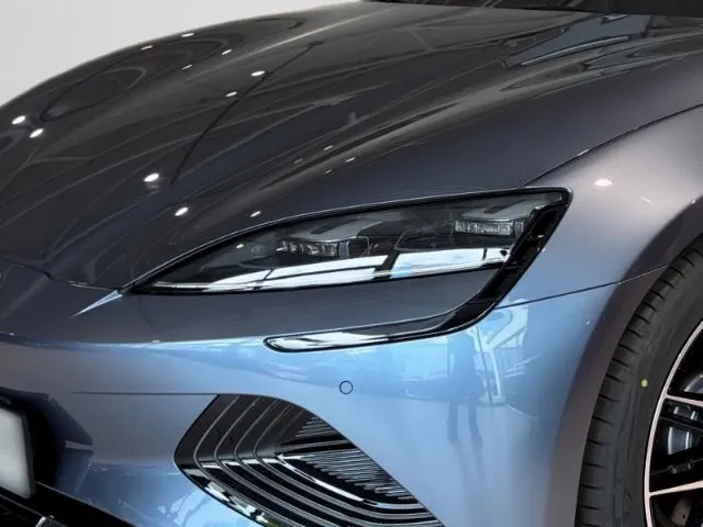 BYD SEAL