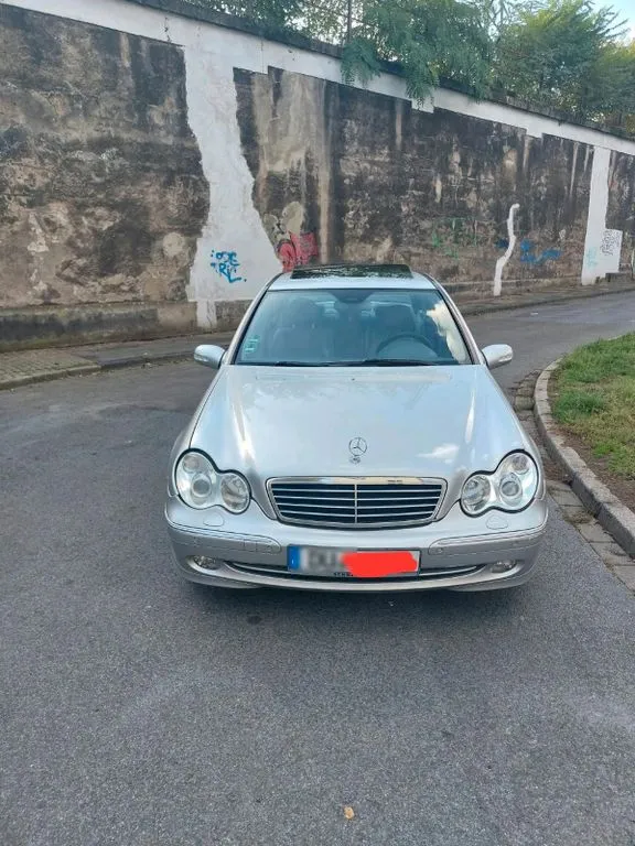 Mercedes-Benz C 180