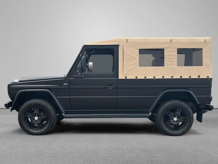 Mercedes-Benz G 230