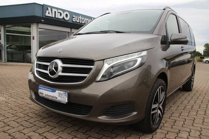 Mercedes-Benz V 250