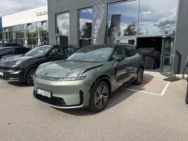 Lynk&Co 08