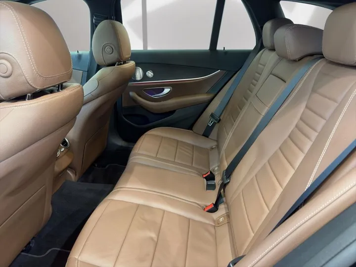 Mercedes-Benz E 400
