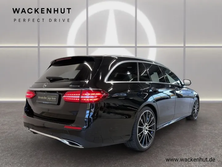 Mercedes-Benz E 400