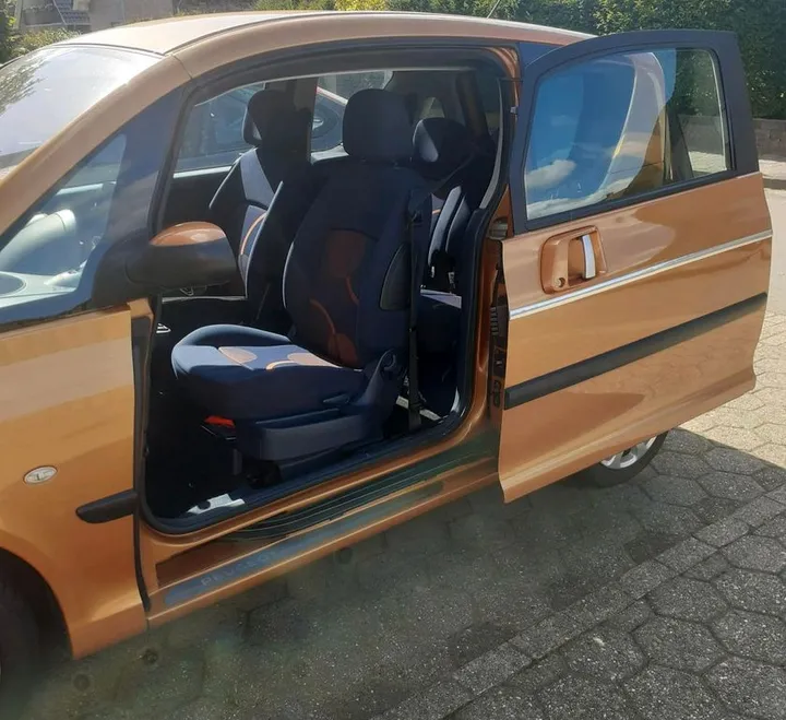 Peugeot 1007