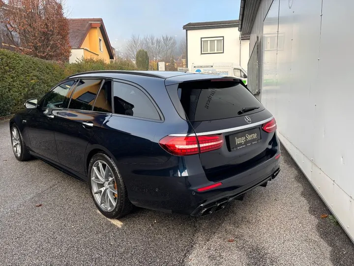 Mercedes-Benz E 63 AMG