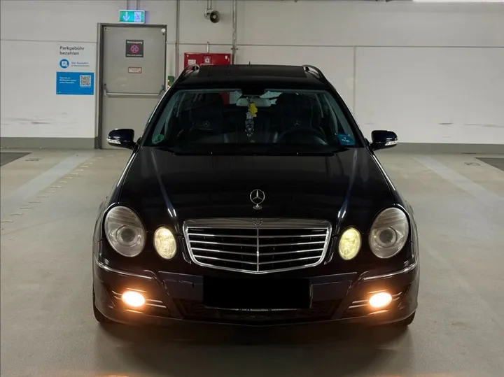 Mercedes-Benz E 280