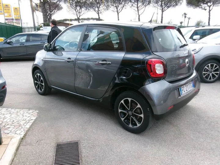 Smart ForFour