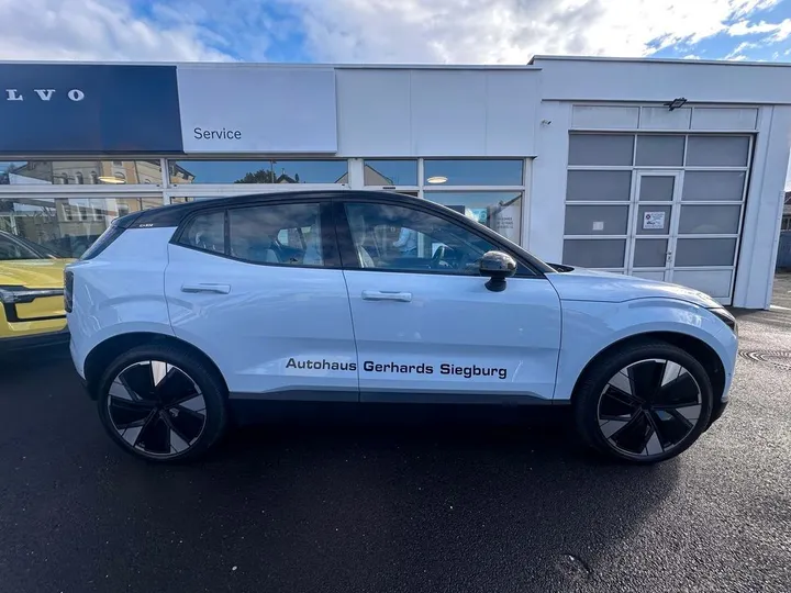 Volvo EX30