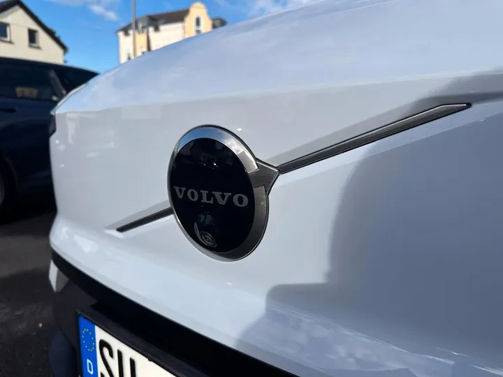 Volvo EX30
